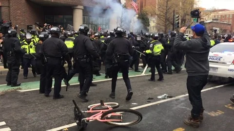 Police attack inauguration protesters Stock Footage 72135388