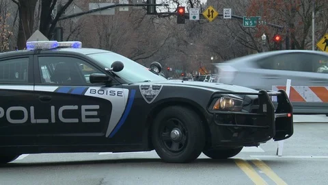 Police Blocks Road At Protest Vídeos de archivo 102916634
