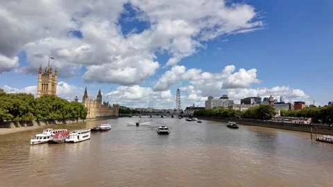 Police boat speeding down the River Thames in the City of London Stock-Footage 283289750