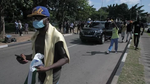 Police brutality,dissolution of sars in Nigeria Видео 141513586