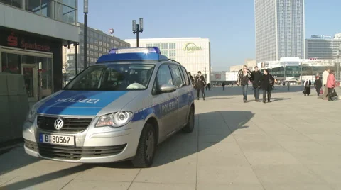 Police car parking Stock-Footage 1089331