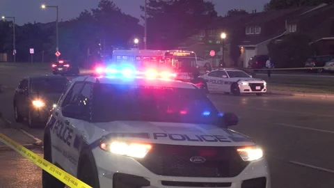 Police at scene of multiple shooting murder in city Stock-Footage 154882669