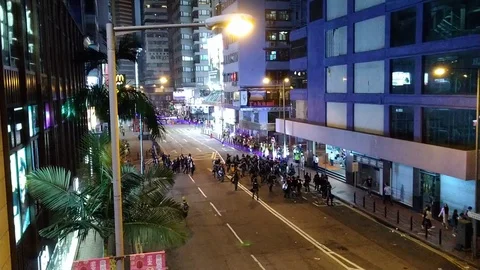 Police squad clashed with protesters in Hong Kong Stock Footage 113596727
