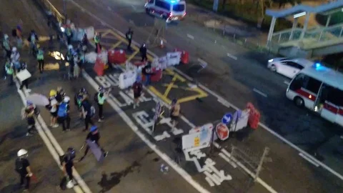 Police squad clashed with protesters in Hong Kong Stock Footage 113599082