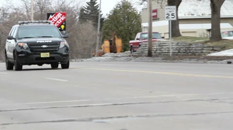 Police SUV Pan Video stock 36241501