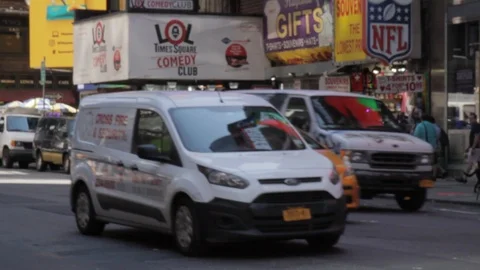 Police in Times Square 動画素材 106538366