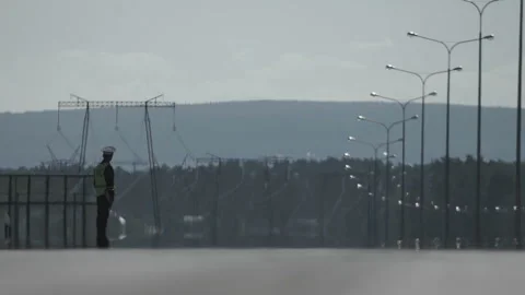 The policeman on the road Видео 86467855