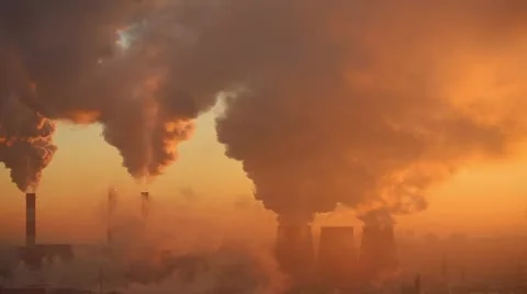 Polluting factory at dawn 스톡 동영상 14372052
