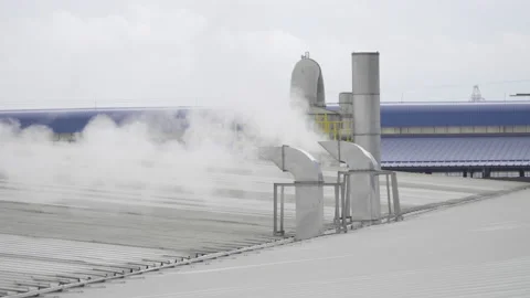 Pollution from a factory - 4K Stockbeeldmateriaal 145676400