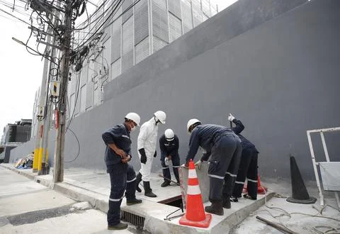 Pollution officials inspect data center in Bangkok, Thailand - 07 Sep 2026 Stock Photos