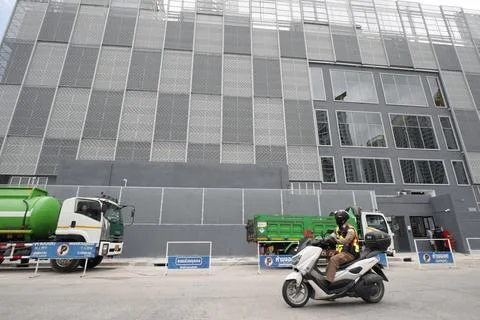 Pollution officials inspect data center in Bangkok, Thailand - 07 Sep 2026 Stock Photos