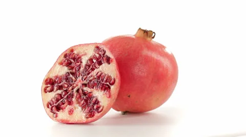 Pomegranate cut in half Vidéo 23728812