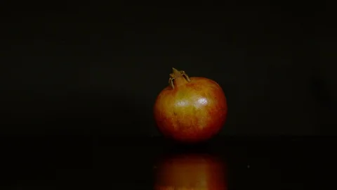 Pomegranate exploding, Ultra Slow Motion 動画素材 86584376