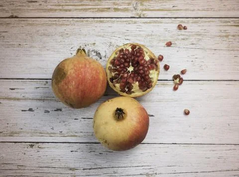Pomegranate put on background, Foto stock