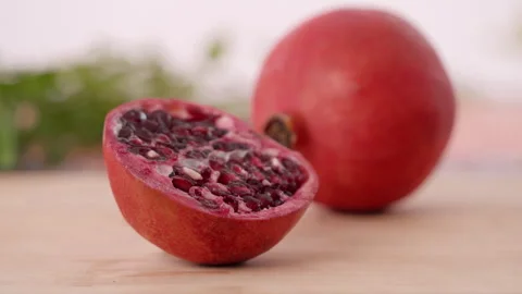 Pomegranate Sliced 動画素材 249885410