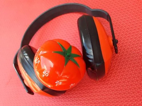 Pomodoro Timer - mechanical tomato shaped kitchen timer for cooking, studying Foto stock