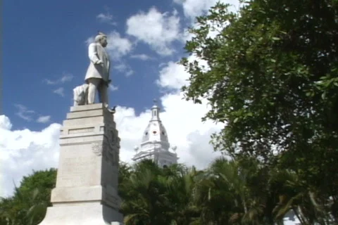 Ponce Monument Vídeos de archivo 819637