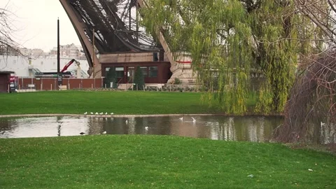 Pond at the foot of the Eiffel Tower in Paris, France Stock Footage 170467386