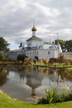 Pond at the monastery Stock-Fotos
