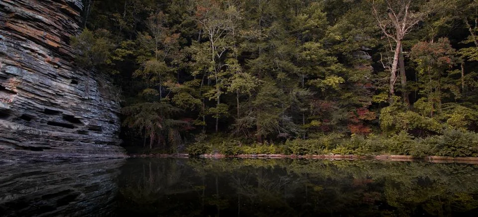 Pond reflection at George's hole in Fall creek falls state park in Tennessee Stock Photos