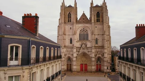 + POND5 Video stock 94649199