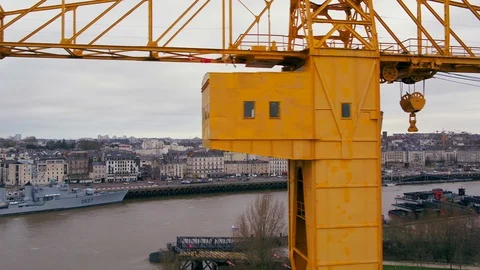 + POND5 Video stock 94649203