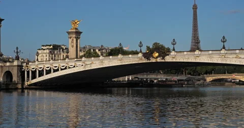 The pont Alexandre III over crossing the river Seine. Paris, France Stock Footage 315316764