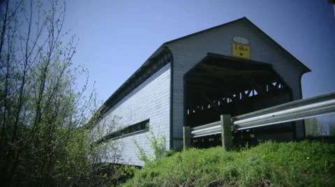 Pont couvert Stock Footage 21357382