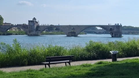 Pont d'Avignon broken bridge over the Rhône River Vídeo Stock 343255446
