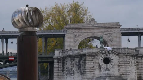 Pont de Bir-Hakeim Close Up 스톡 동영상 56706413