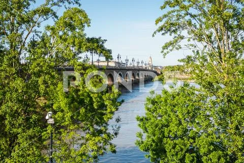 Pont de Pierre in Bordeaux Stock Photos