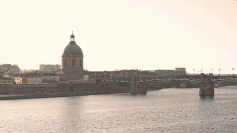 The Pont Saint Pierre at sunset 動画素材 84781939
