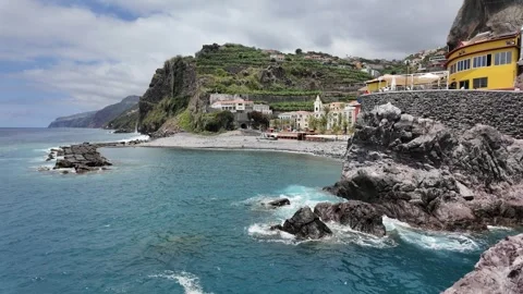 Ponta do Sol, small and beautiful village on Madeira Island, Portugal 스톡 동영상 301395517