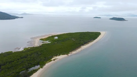 Pontal da Daniela beach, Atlantic ocean (Florianopolis, Santa Catarina, Brazil) Vidéo 115924242