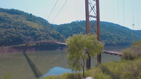 Ponte de Madeira no Rio Canoas com Drone Stockbeeldmateriaal 101415845