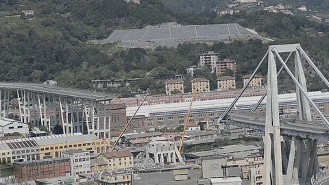 Ponte Morandi collapsed in Genova Stock Footage 94818441