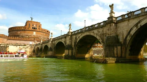 The Ponte Sant'Angelo in Rome 스톡 동영상 50594242