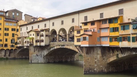 The Ponte Vecchio by Day Vídeo Stock 107609834