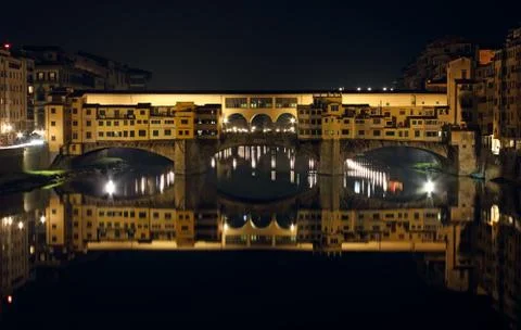Ponte vecchio by night Stock Photos