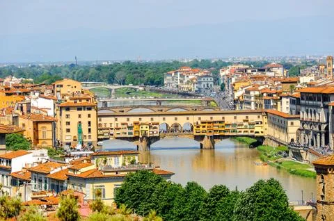 Ponte Vecchio (Old Bridge), a Medieval stone closed-spandrel segmental arch b Stock Photos