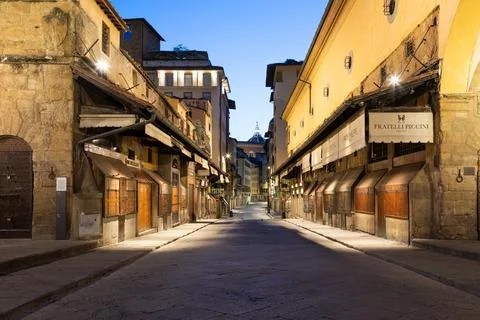 Ponte vecchio - Old Bridge - by night in Florence, Italy. Stock Photos