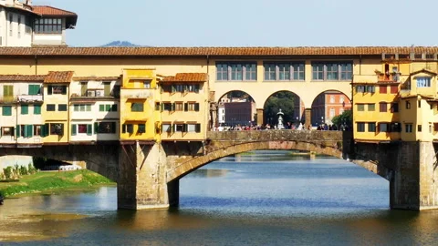 Ponte Vecchio (old bridge) over Arno river in Florence, Italy pano video Stock Footage 201856399