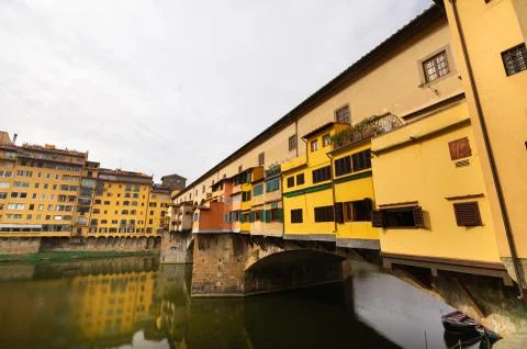 Ponte Vecchio over Arno river in Florence, Italy Foto stock