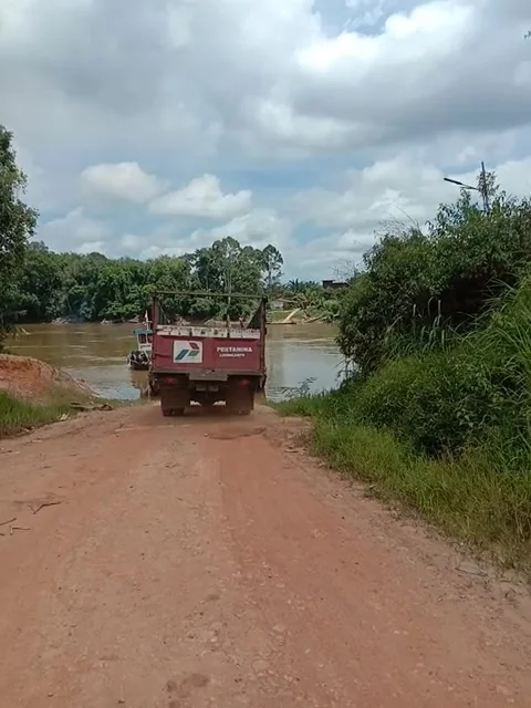 Ponton Stock Footage 284248278