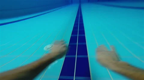 Pool .Eksklyuzivny swim underwater 25 meters. Stock Footage 53290558