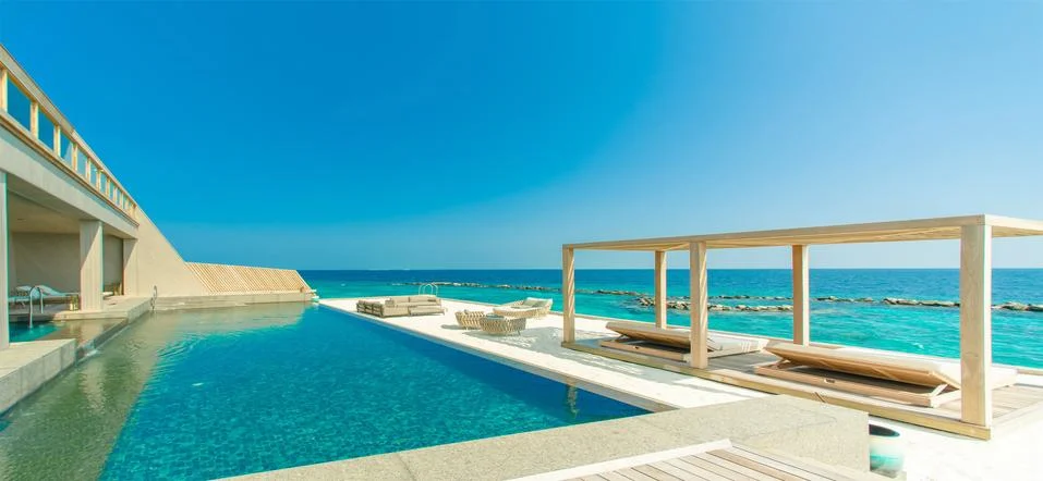 Pool House Фото