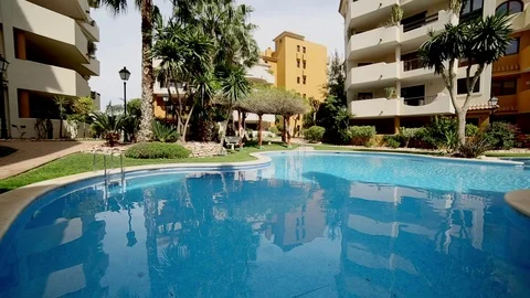 Pool inside guest houses Video stock 75217109