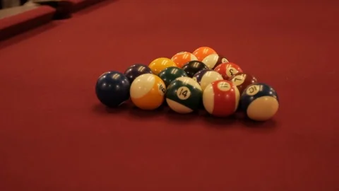 Pool table break balls 스톡 동영상 99584027