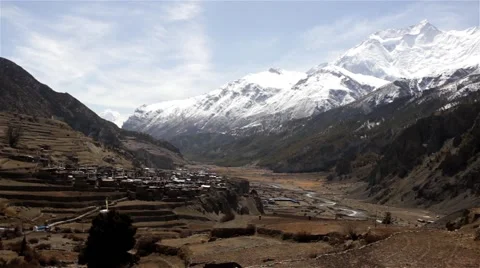 Poorness among gorgeous nature Video stock 67646989