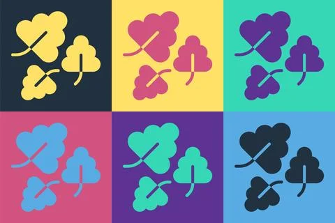 Pop art Oak leaf icon isolated on color background.  Vector Illustrazione stock